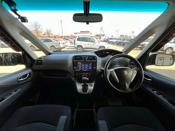 Suzuki Landy, 2012г, передний привод, автомат