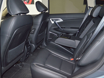 Geely Atlas, 2020г, передний привод, автомат