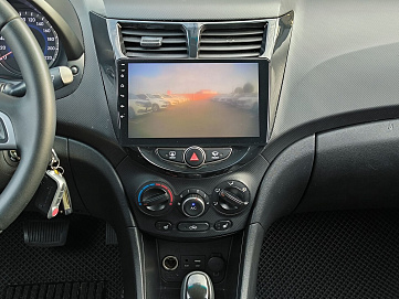 Hyundai Solaris, 2015г, передний привод, автомат