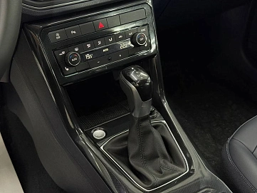 Volkswagen Tharu XR, 2025г, передний привод, робот