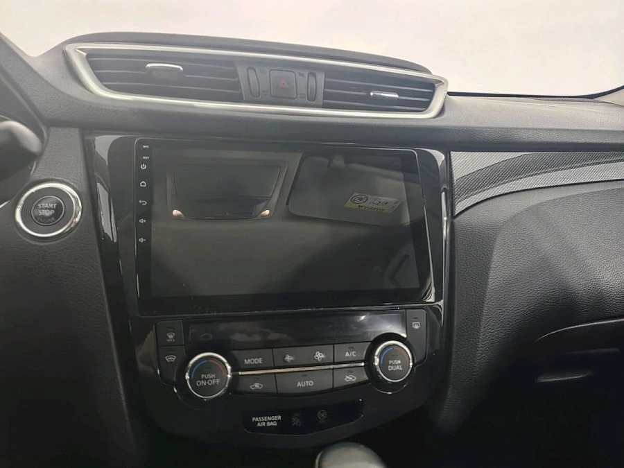 Nissan X-Trail, 2017г., передний привод, вариатор