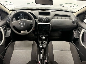 Renault Duster, 2012г, передний привод, механика