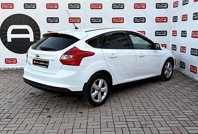 Ford Focus, 2011г., передний привод, робот