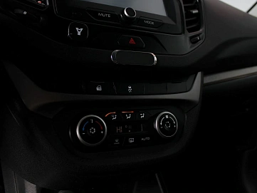 Lada (ВАЗ) Vesta, 2018г., передний привод, механика