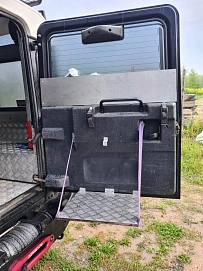Land Rover Defender, 2006г, полный привод, механика