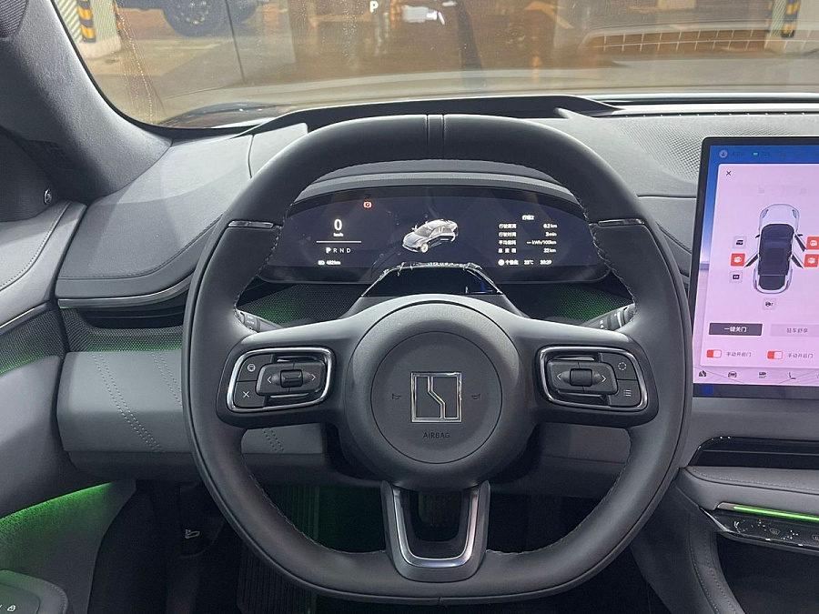 Zeekr 001, 2024г., полный привод, автомат