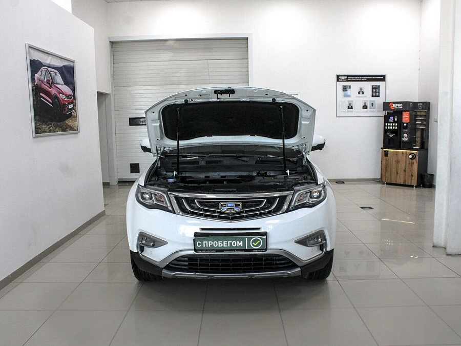 Geely Atlas, 2021г., передний привод, автомат