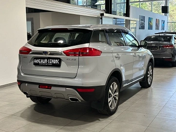 Geely Atlas, 2019г, передний привод, автомат