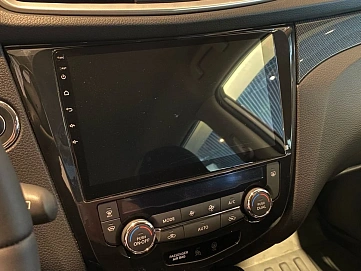Nissan X-Trail, 2017г, передний привод, автомат