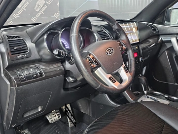 Kia Sorento, 2011г, полный привод, автомат