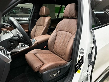 BMW X7, 2022г, полный привод, автомат