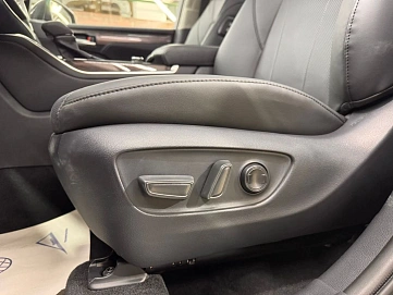 Toyota Highlander, 2025г, полный привод, автомат
