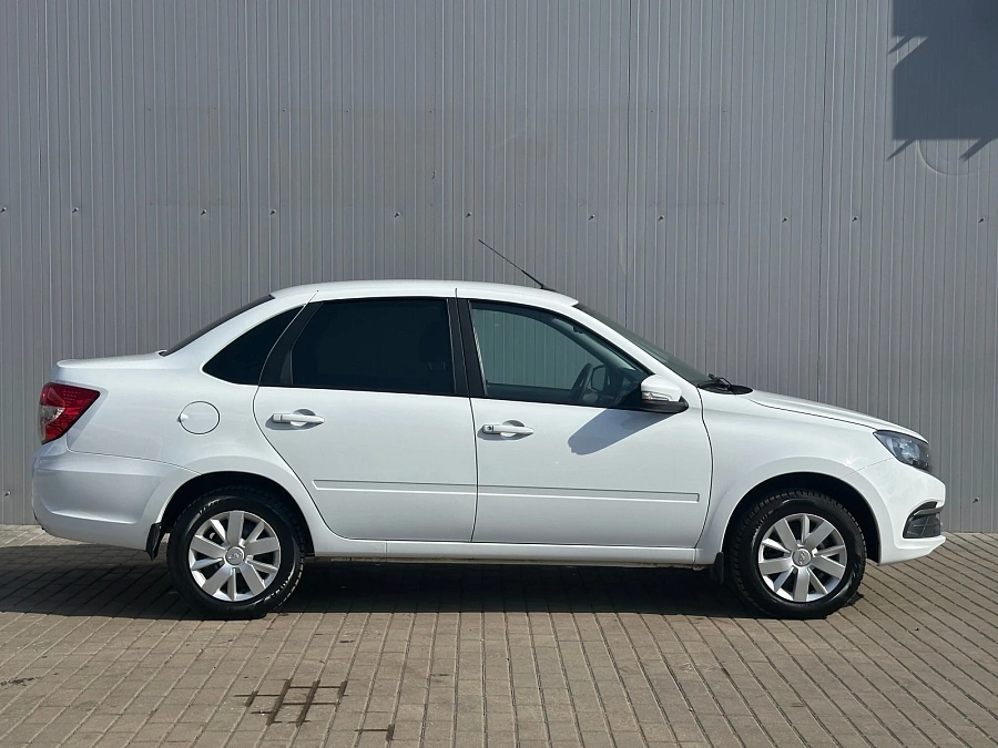 Lada (ВАЗ) Granta, 2022г., передний привод, механика