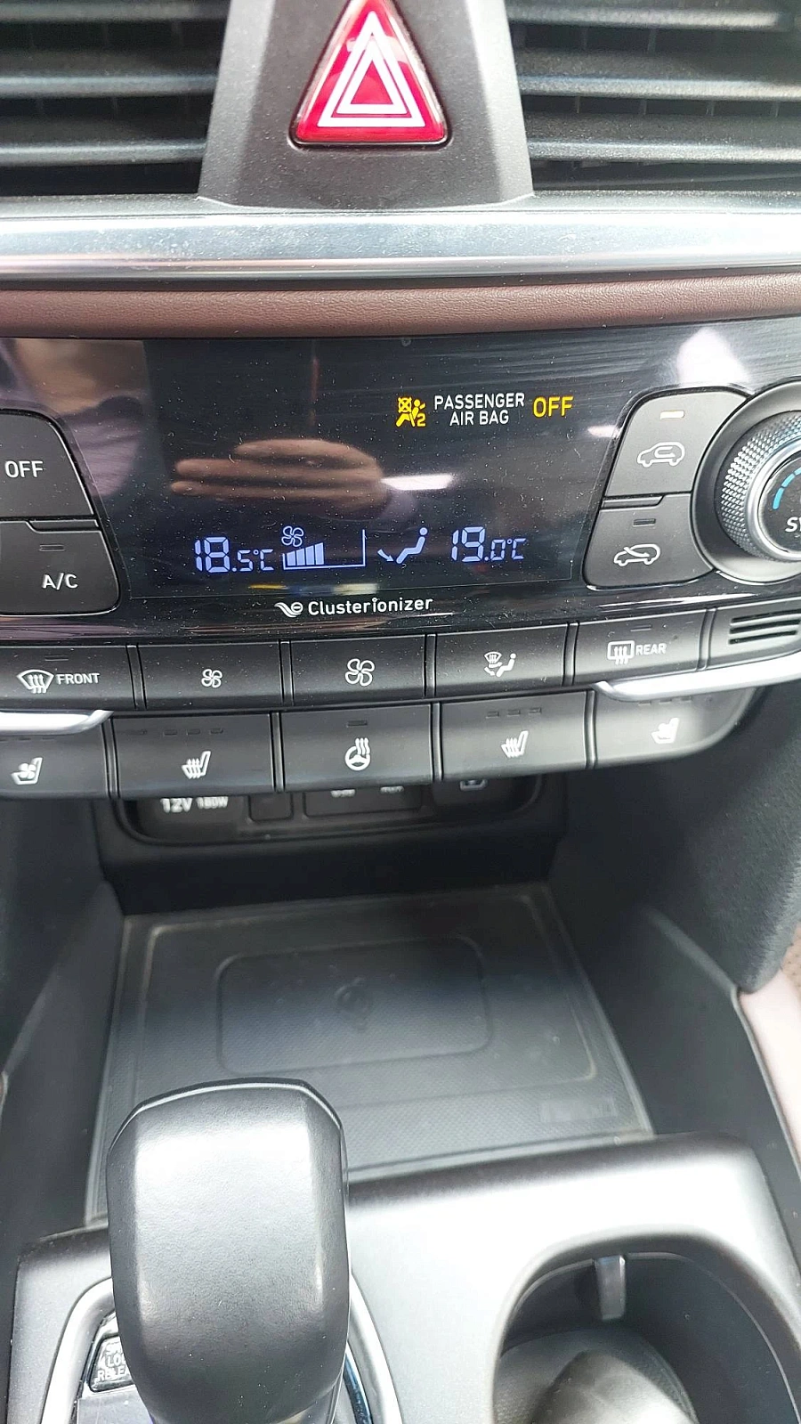 Hyundai Santa Fe, 2019г., полный привод, автомат