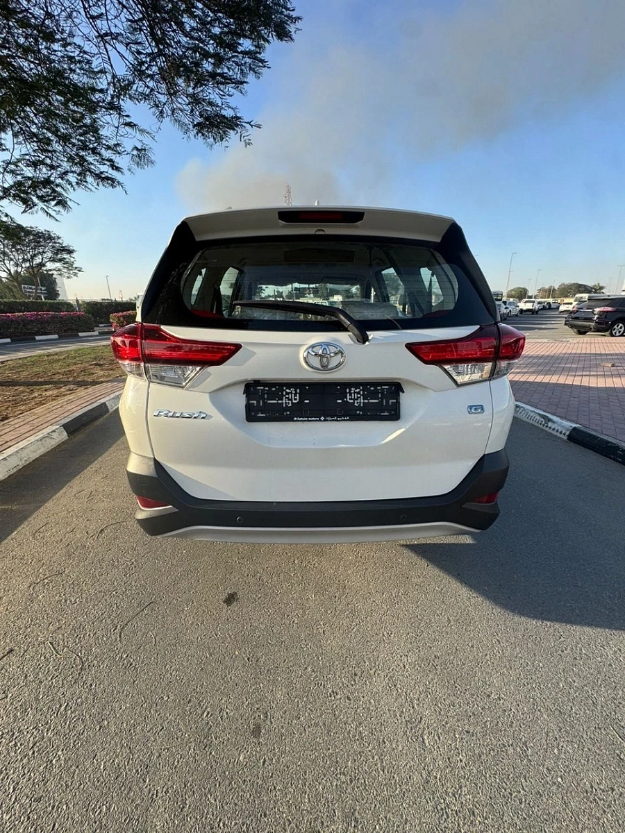 Toyota Rush, 2022г., задний привод, автомат