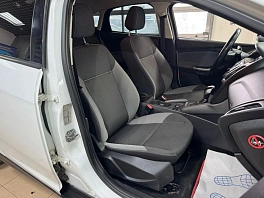 Ford Focus, 2013г, передний привод, робот