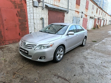 Toyota Camry, 2010г, передний привод, автомат