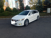 Honda Stream, 2011г., передний привод, автомат