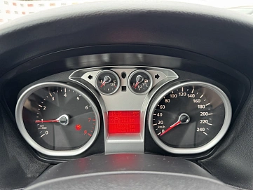 Ford Focus, 2008г., передний привод, механика