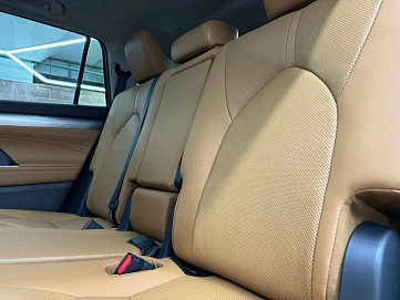 Toyota Highlander, 2025г, полный привод, автомат