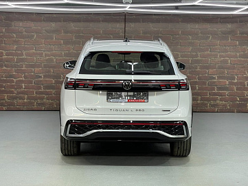 Volkswagen Tiguan, 2024г, полный привод, робот