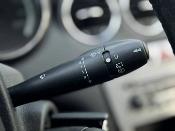 Peugeot 308, 2010г, передний привод, механика