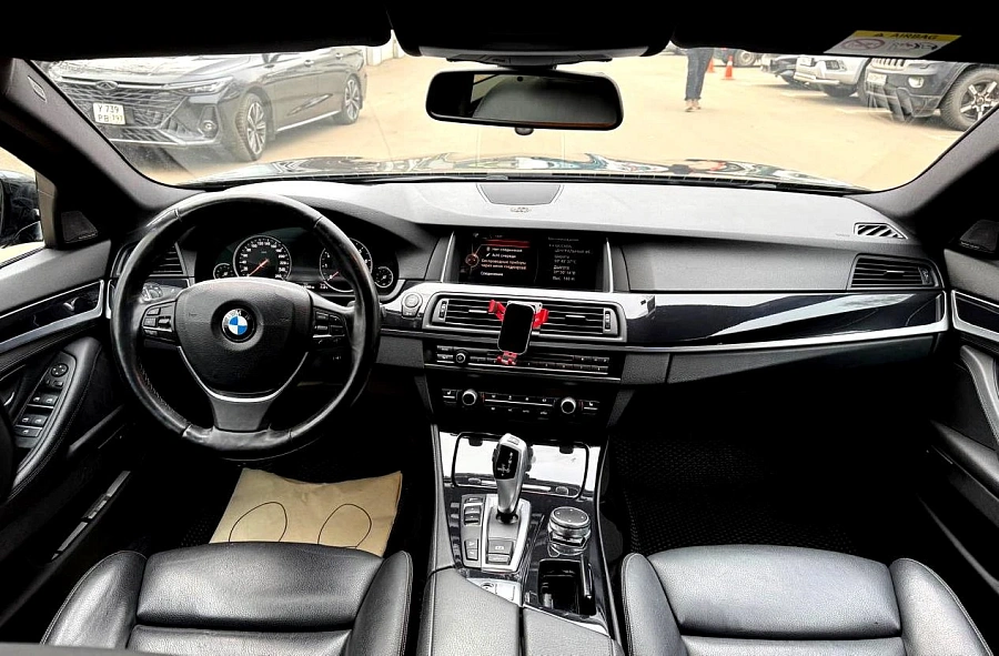 BMW 5 серии, 2016г., полный привод, автомат