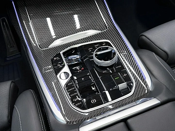 BMW X7, 2024г, полный привод, автомат