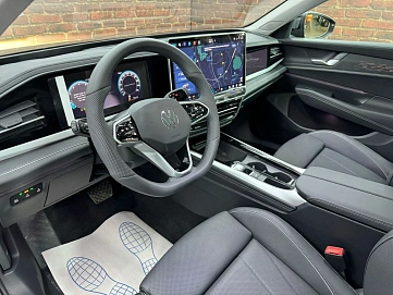 Volkswagen , 2024г., передний привод, робот