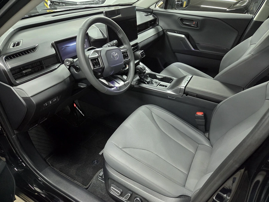 Toyota RAV4, 2026г., полный привод, вариатор