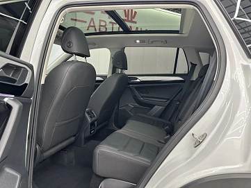 Volkswagen Tayron, 2022г, передний привод, робот