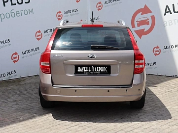 Kia Ceed, 2011г, передний привод, автомат