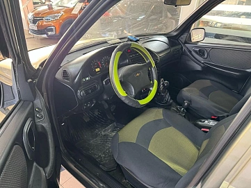 Chevrolet Niva, 2008г, полный привод, механика
