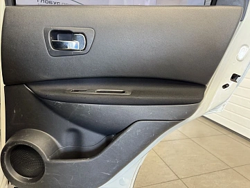 Nissan Qashqai, 2011г, передний привод, механика