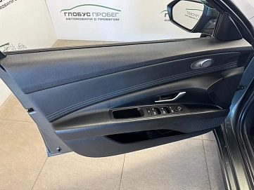 Hyundai Elantra, 2021г, передний привод, автомат