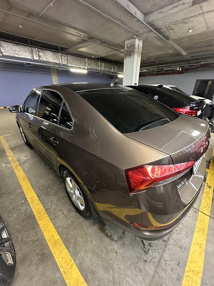 Skoda Rapid, 2021г., передний привод, автомат