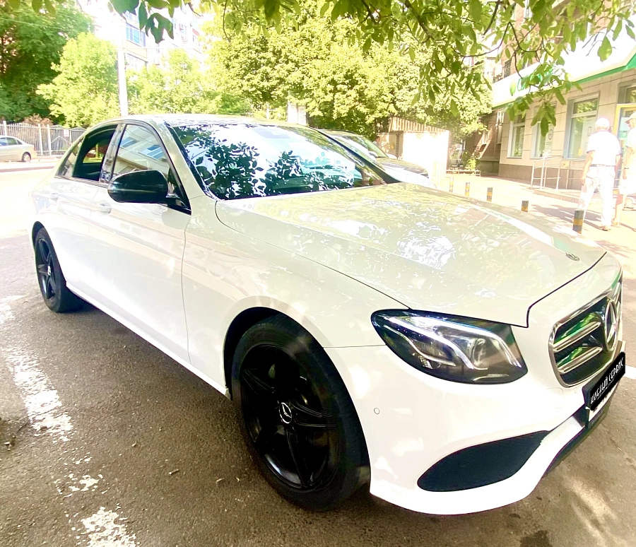 Mercedes-Benz E-Класс, 2017г., полный привод, автомат