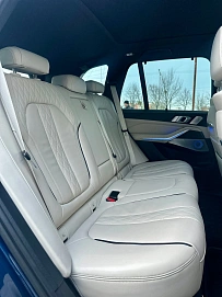 BMW X5, 2018г, передний привод, автомат