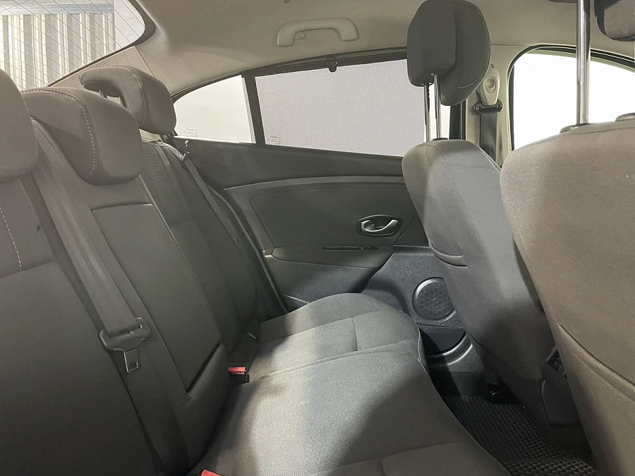 Renault Fluence, 2011г., передний привод, вариатор