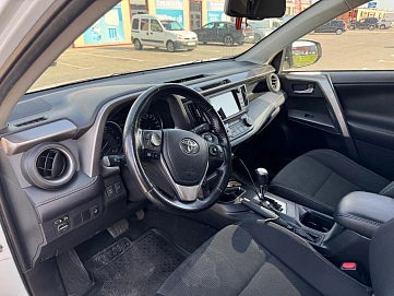Toyota RAV4, 2019г, полный привод, автомат