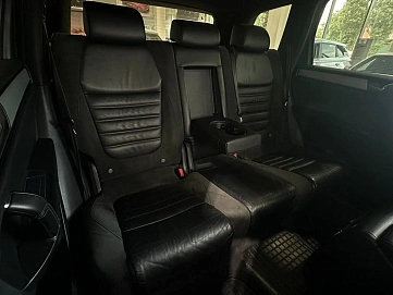 Volkswagen Touareg, 2011г, полный привод, автомат