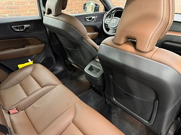 Volvo XC60, 2024г, полный привод, автомат