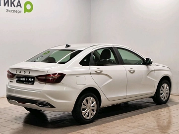 Lada (ВАЗ) Vesta, 2023г, передний привод, механика