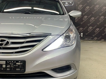 Hyundai Sonata, 2011г, передний привод, автомат