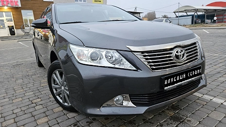 Toyota Camry, 2014г, передний привод, автомат