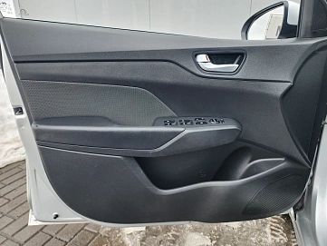 Hyundai Solaris, 2019г, передний привод, автомат