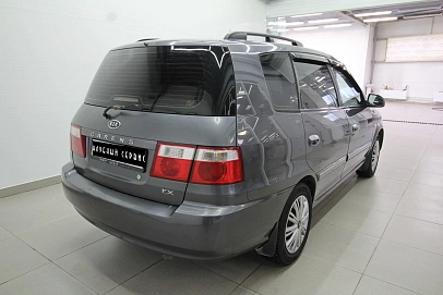 Kia Carens, 2006г, передний привод, автомат