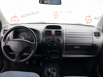 Suzuki , 2001г., передний привод, механика