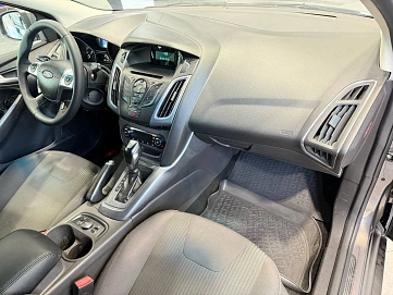 Ford Focus, 2015г, передний привод, робот