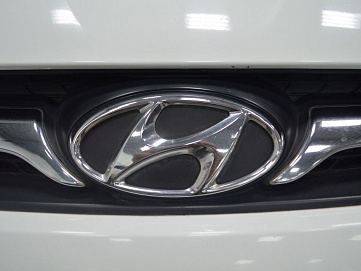 Hyundai Solaris, 2012г, передний привод, механика